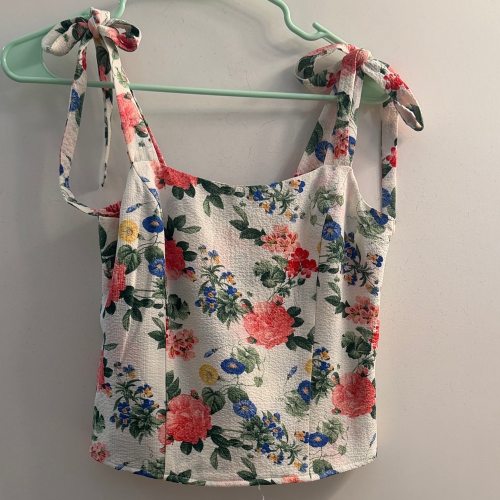🌸🪻🌼Old Navy White Floral Tie-Shoulder Cropped Tank with Pink, Blue & Green Print